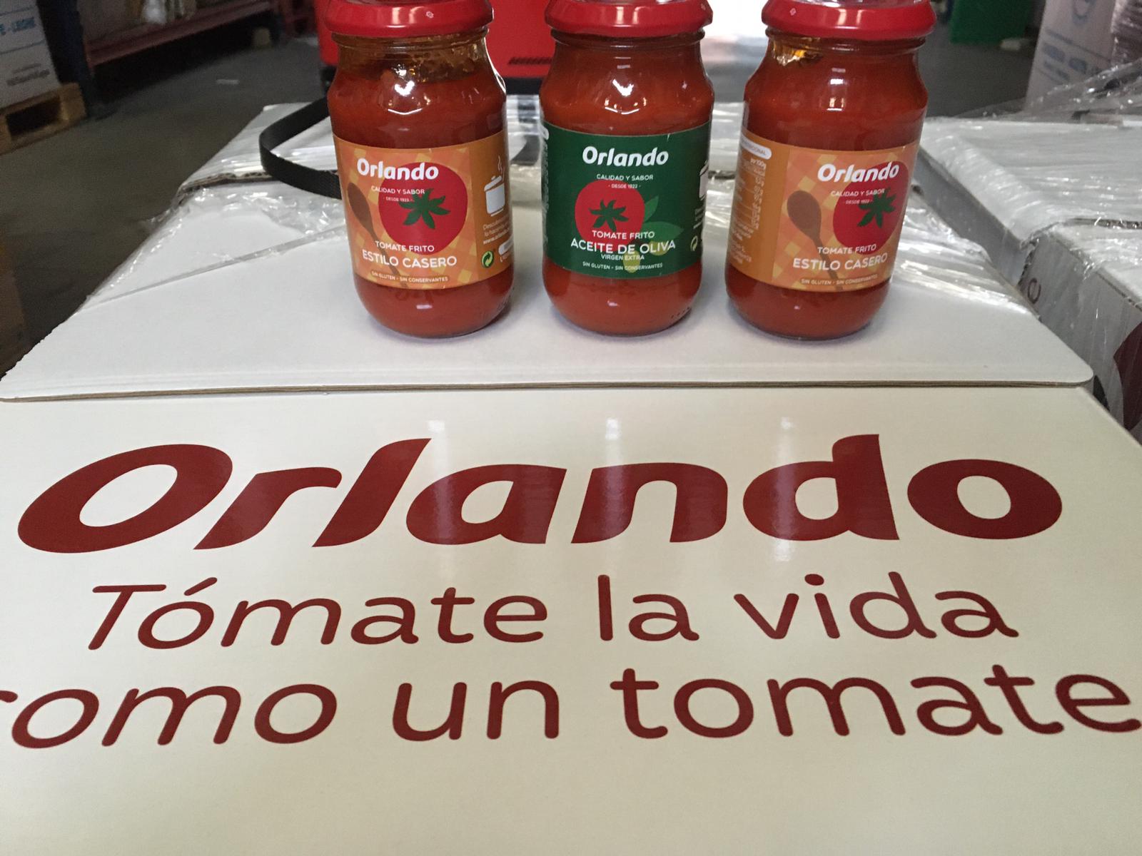 Hemos recibido un palet de @tomateorlando.es para distribuir entre las familias