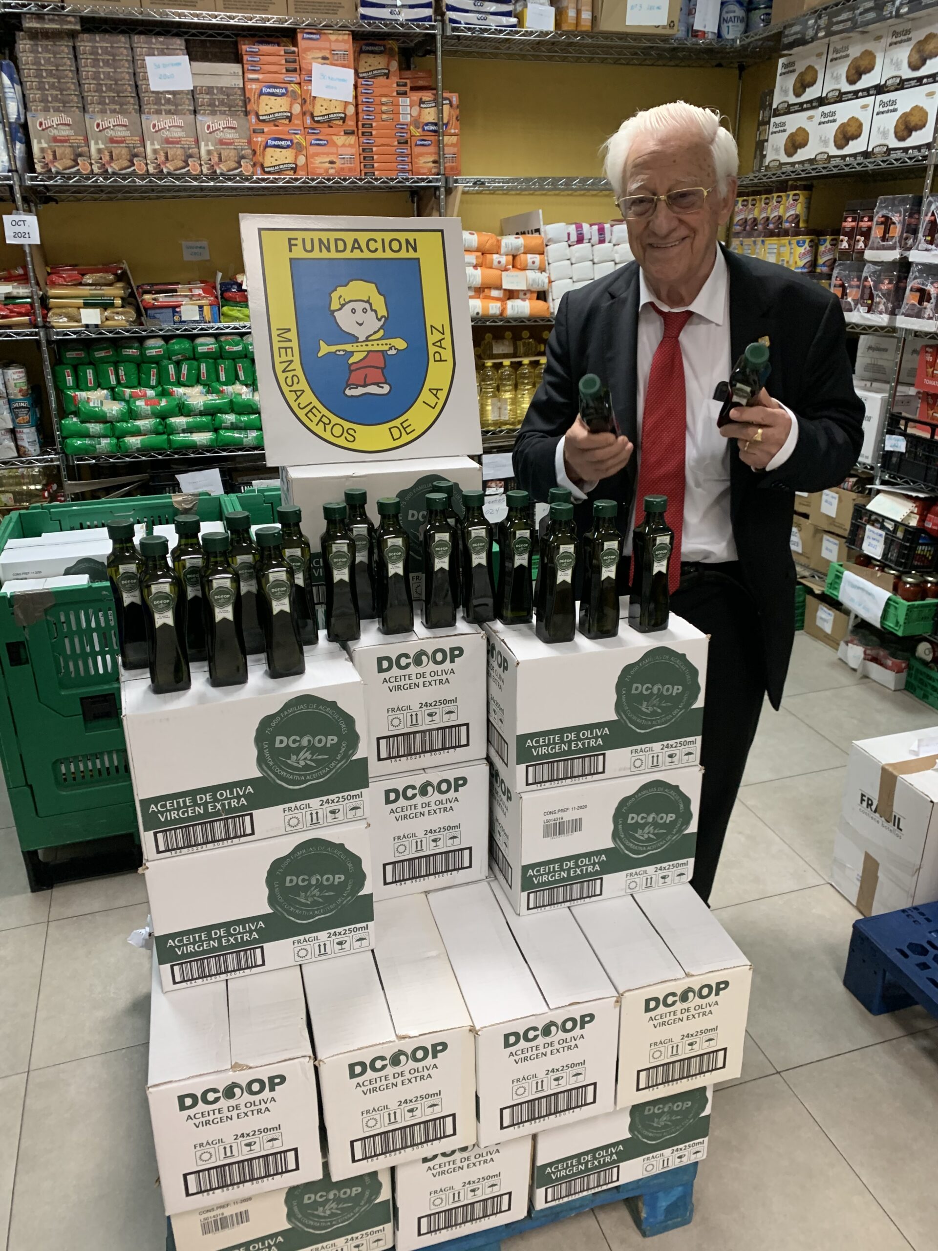 Donación del premio «Jaen Mar de Olivos» por parte de los agraciados a Mensajeros de la Paz