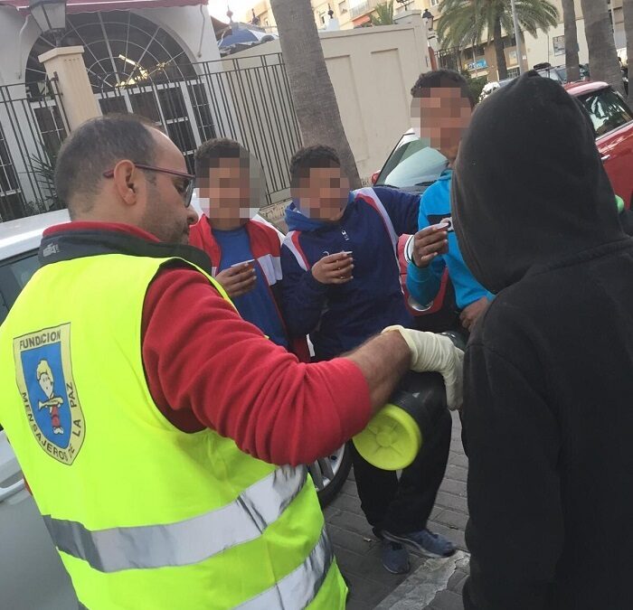 Menores en situación de calle, los beneficiarios de los desayunos de Mensajeros de la paz