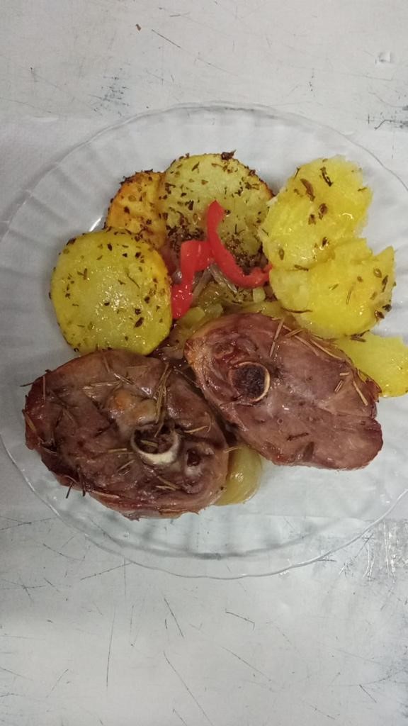 Menú especial en todos nuestros comedores familiares de Madrid y León