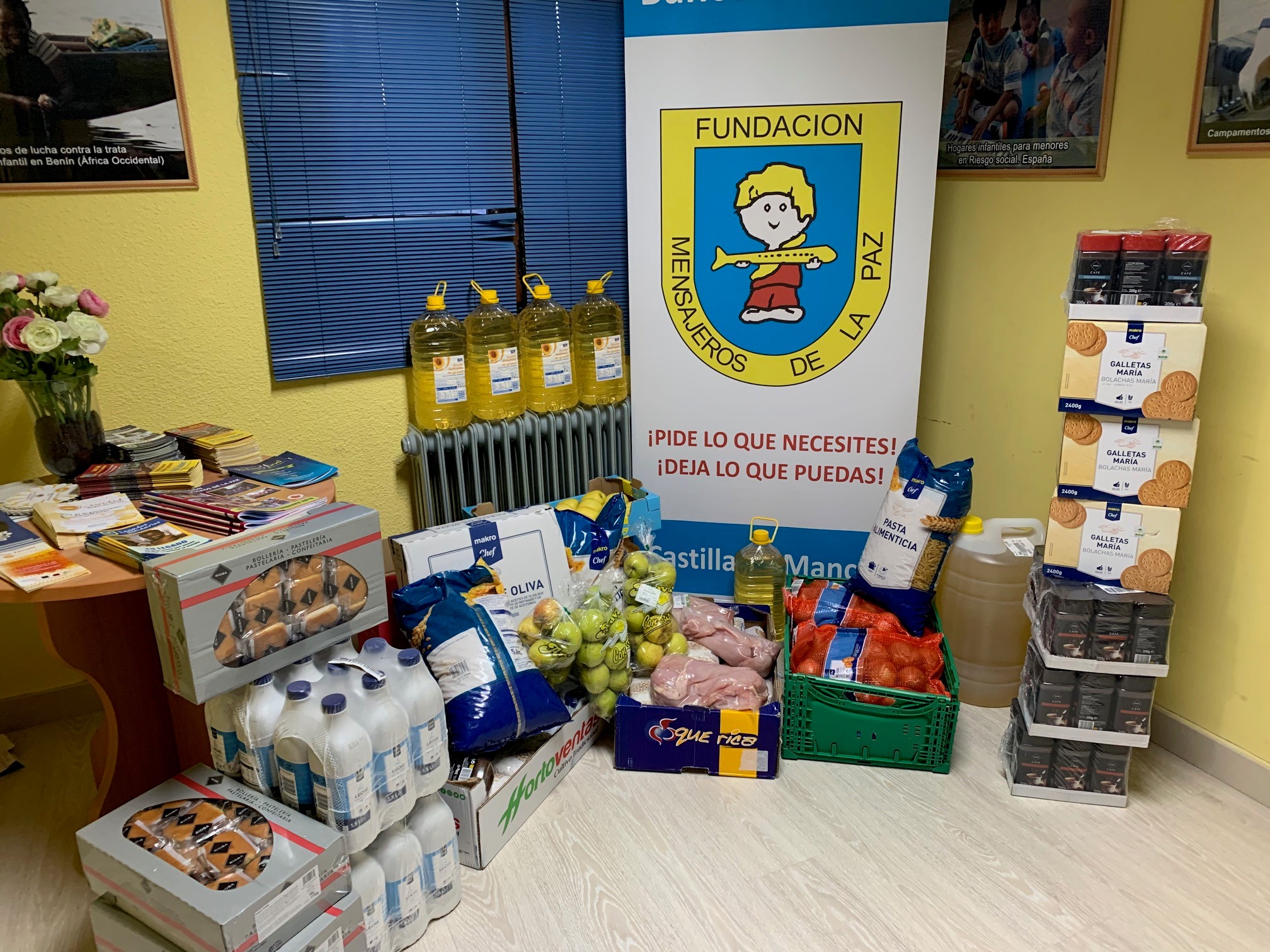 Donación de alimentos por parte del Grupo Ballesteros