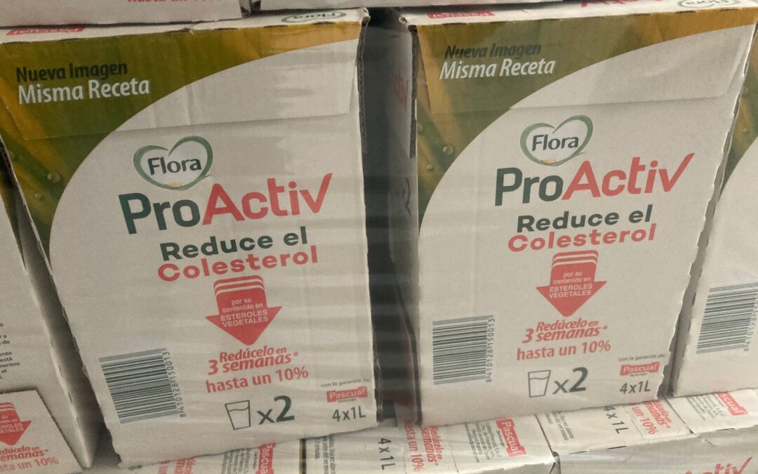 Gracias a @fundaciononce y @LechePascual por la donación de 8 palets de leche