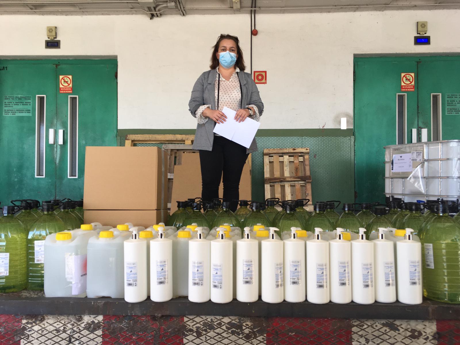 El Laboratorio HEBER FARMA nos han hecho entrega de donaciones de gelhidroalcohóico .