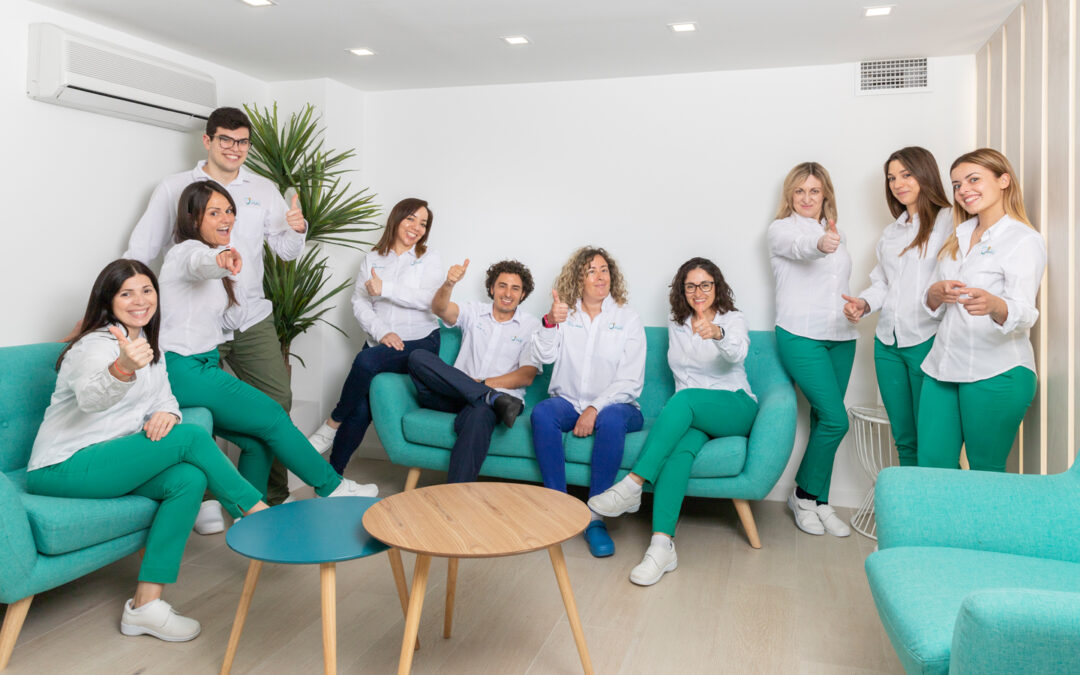 Clínica dental de Xàtiva colabora con las personas afectadas por el Volcán de La Palma