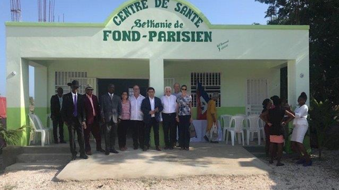 Remodelación de pozo de agua y colocación de paneles solares en el barrio de Penganot en Fonds Parisien Haití.