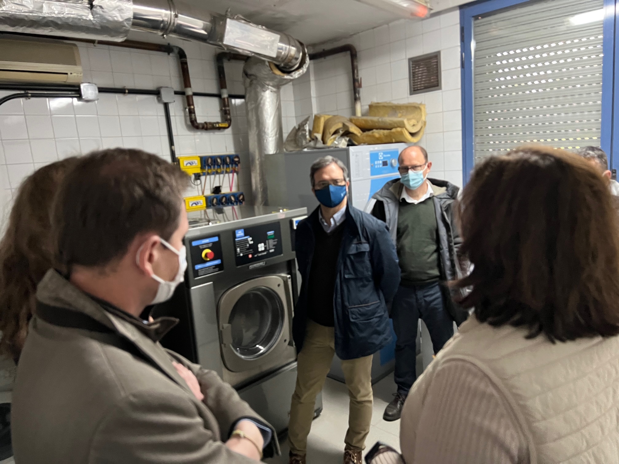 Visita de directivos del Grupo Elanco al Centro familiar Mensajeros de la Paz El Pozo