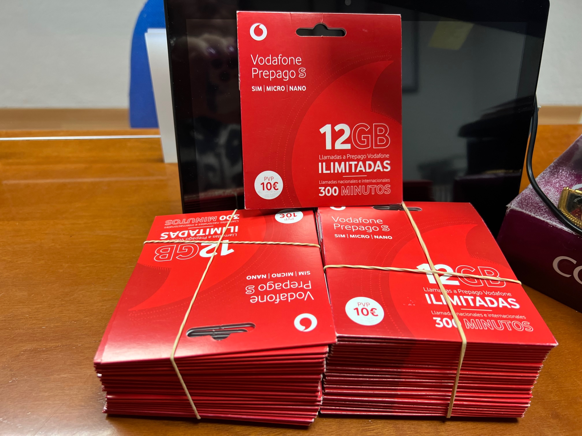 Entrega de tarjetas de prepago Lidertel