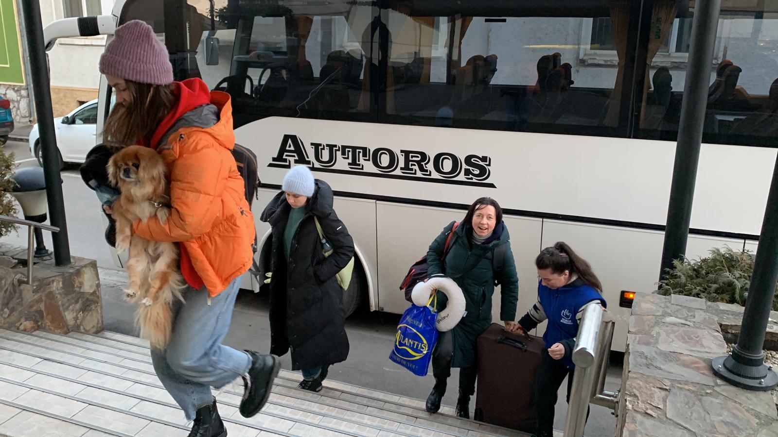 Siguen llegando los refugiados a la frontera de Sirte en Rumanía