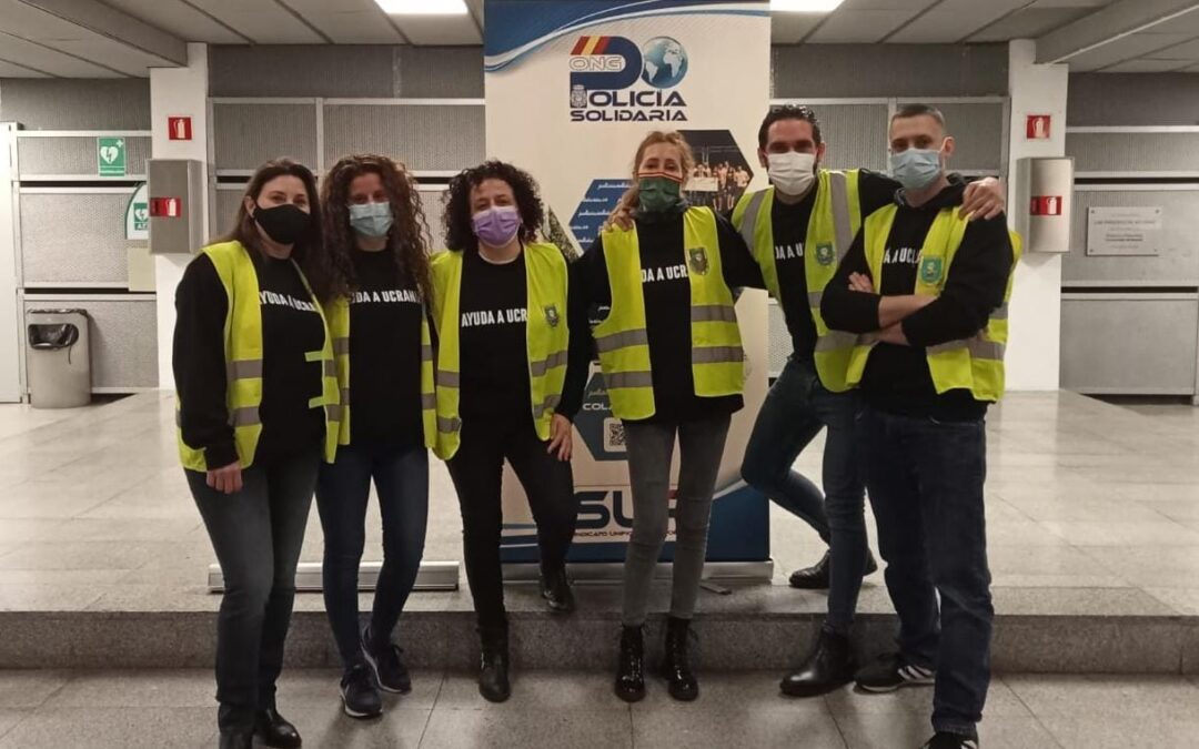 Colaboración como voluntarios de la Policia Nacional