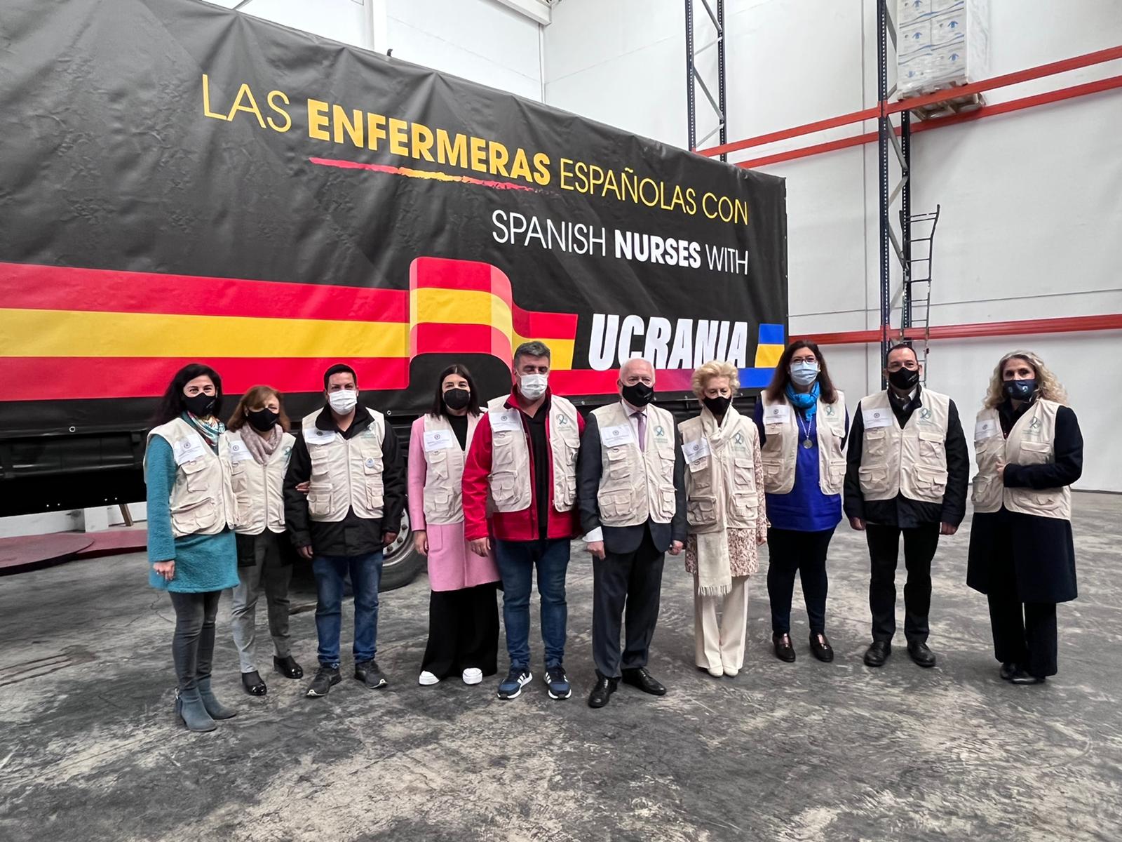 Envio trailer material sanitario Consejo General de Enfermeria a Ucrania