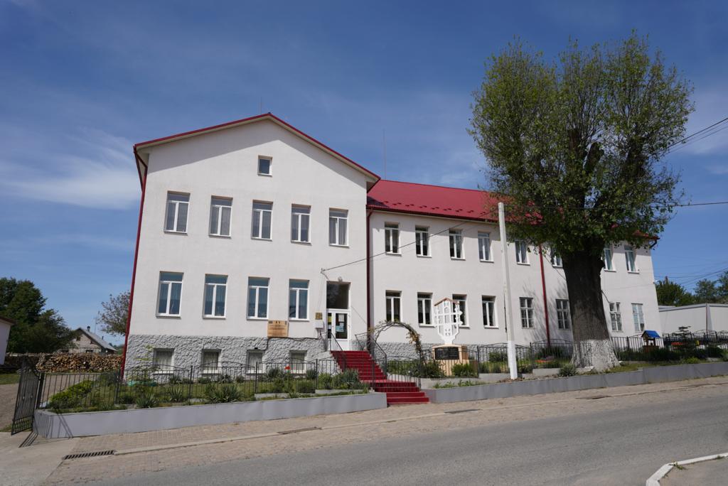 CENTRO DE ACOGIDA DE DESPLAZADOS EN LA CIUDAD DE Chernivtsi  EN UCRANIA