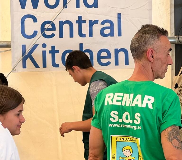 Agradecimiento a World Central Kitchen por su colaboración en Chernivtsi dando más d 2000 comidas