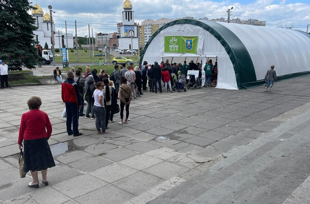 Imágenes de Lviv en Ucrania – Solicitud de ayuda urgente para Ucrania –  4 meses de la guerra