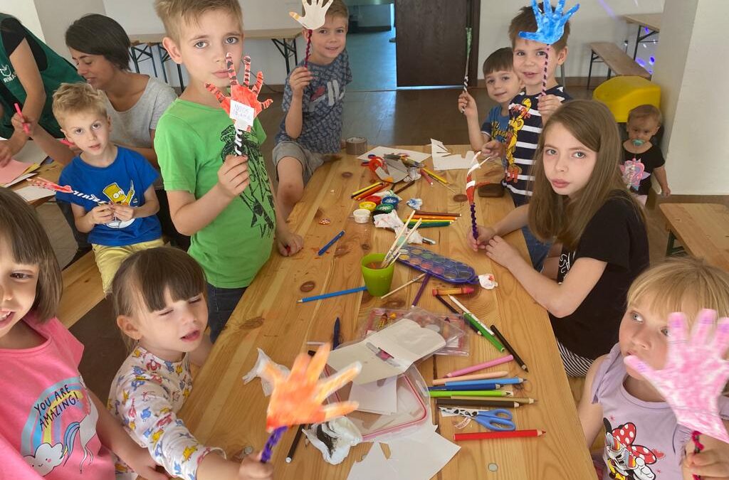 Actividades socioeducativas y de ocio con los mas pequeño en la ciudad de Nabad en Rumania frontera con Ucania
