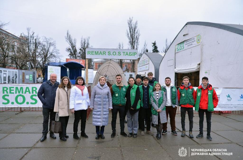 Visita de la Primera ViceMinistra de Ucrania al campamento de Chernivtsi