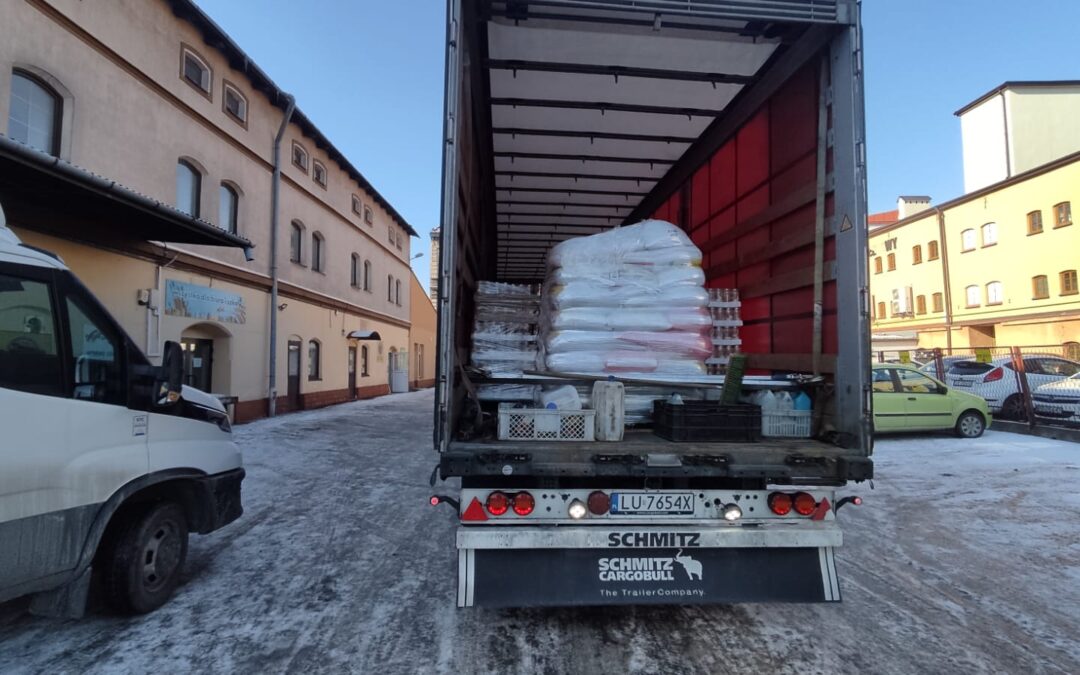 Llegada de trailer con ayuda humanitaria hacia Ucrania gracias a Fundación ONCE