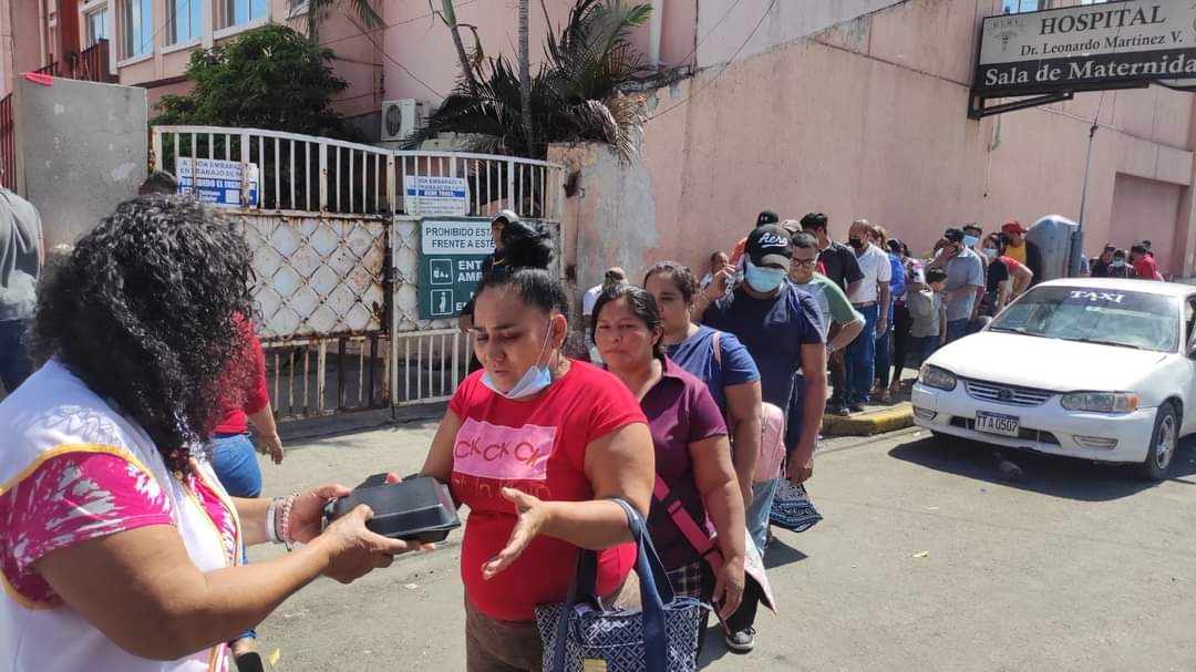 Mensajeros de la Paz en su labor humanitaria en Honduras