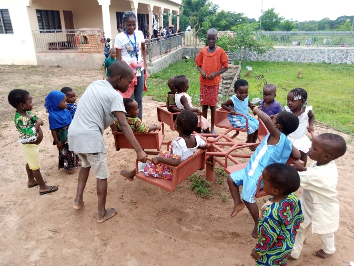 Labor en el Centro de Día Infantil en Tchatchégou – Benín (África)