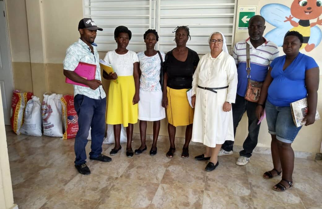 Continua nuestro apoyo en Puerto Príncipe (Haiti) ayudando a las familias más necesitadas con alimentación