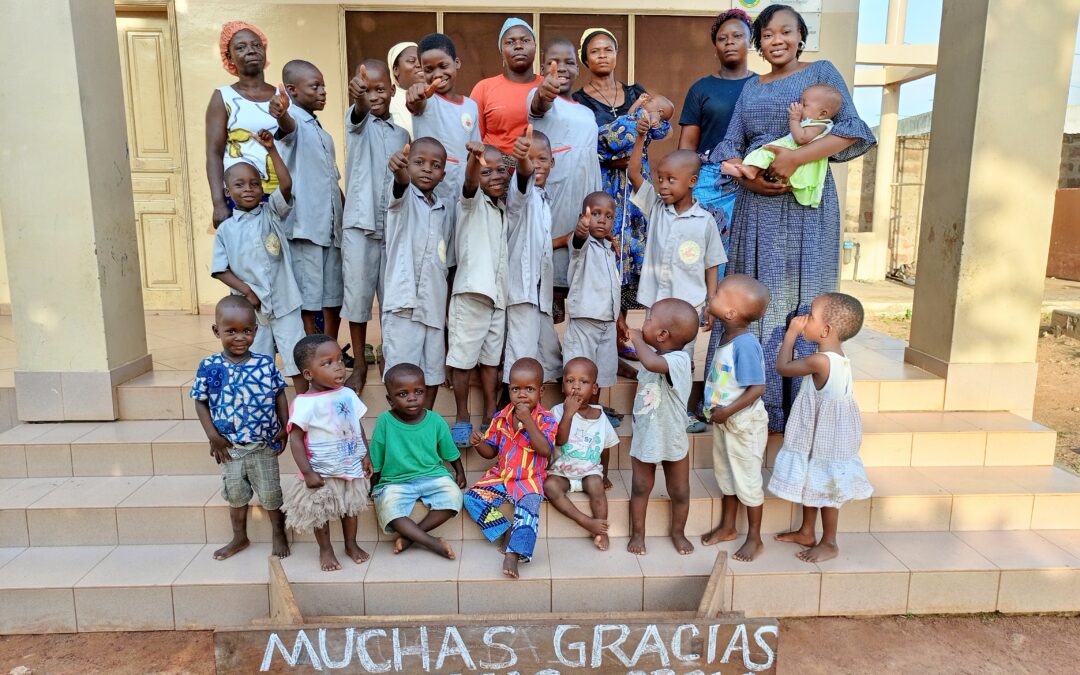 Agradecimiento colaboración Clínicas Dorsia y la Fundación Healthy Ways en Benin – África