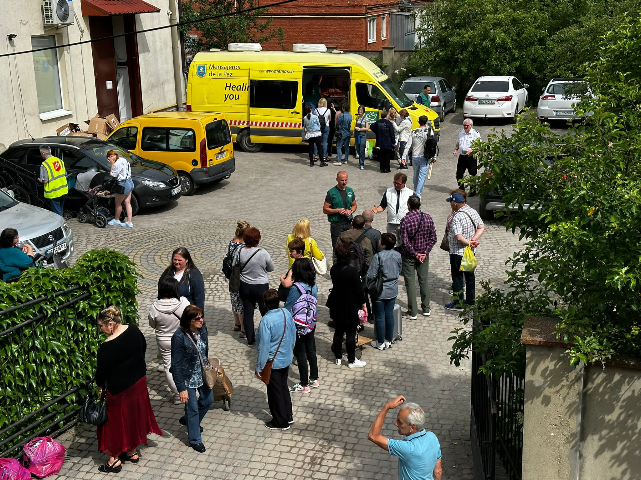Mensajeros de la Paz, presta ayuda medica para refugiados internos de Ucrania, en la ciudad de Lviv