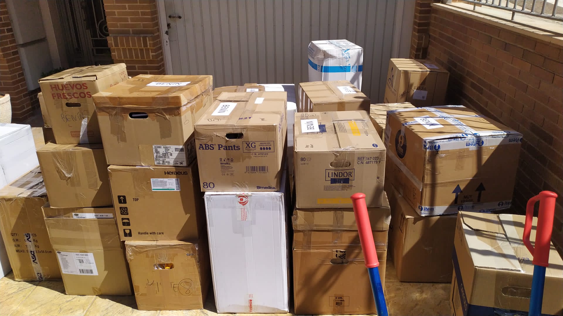 Campaña solidaria a favor de los niños de Benin del Congreso Más allá de la Vida