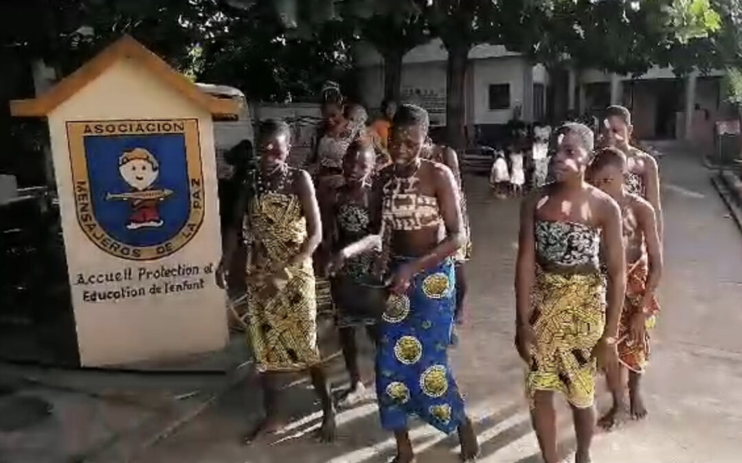 Recibimiento en el Centro de la Alegría a los componentes del Viaje Solidario a Benin – Congreso «Vida después de la Vida»