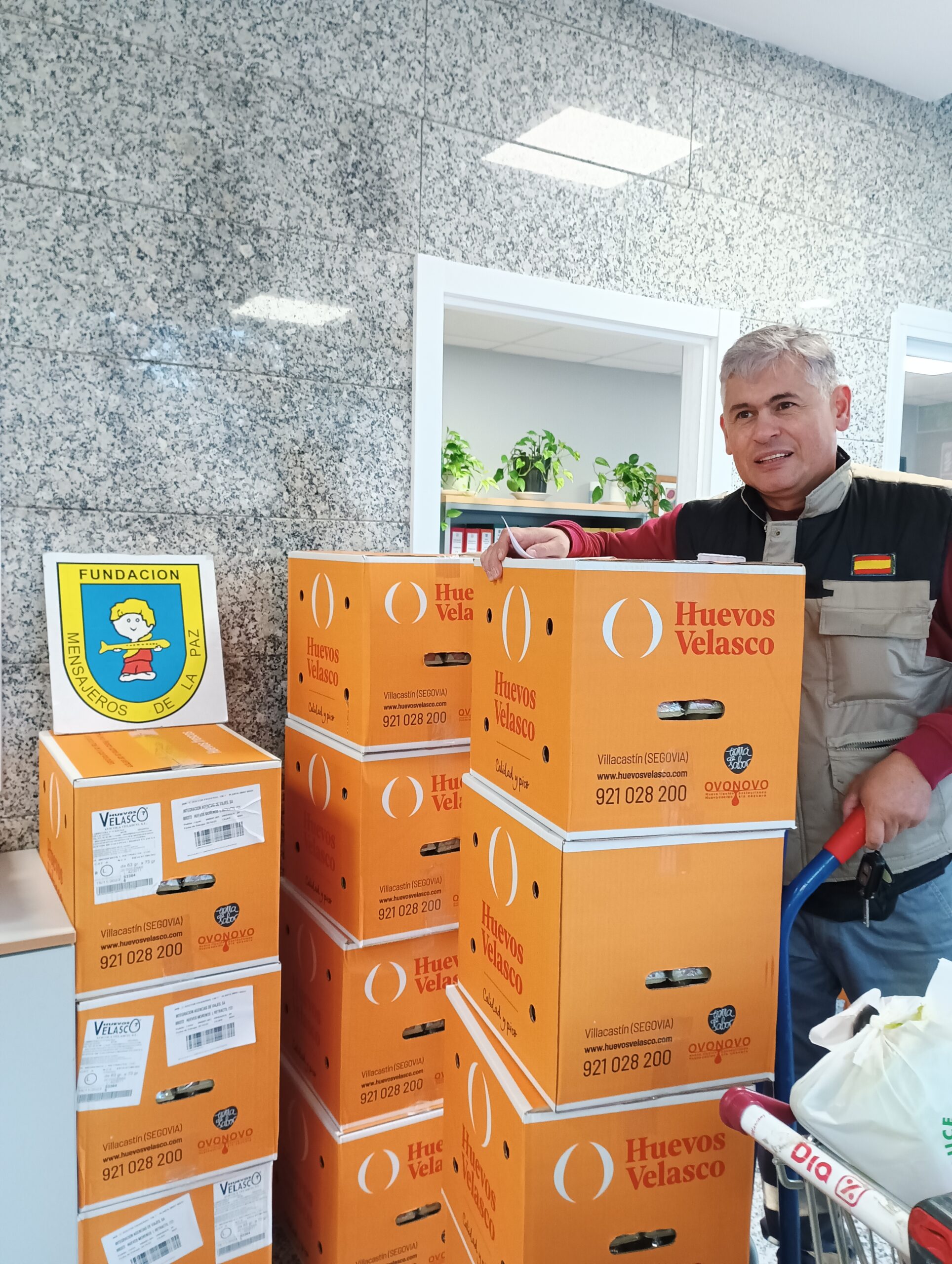 DONACION DE HUEVOS EN NUESTROS CENTROS FAMILIARES