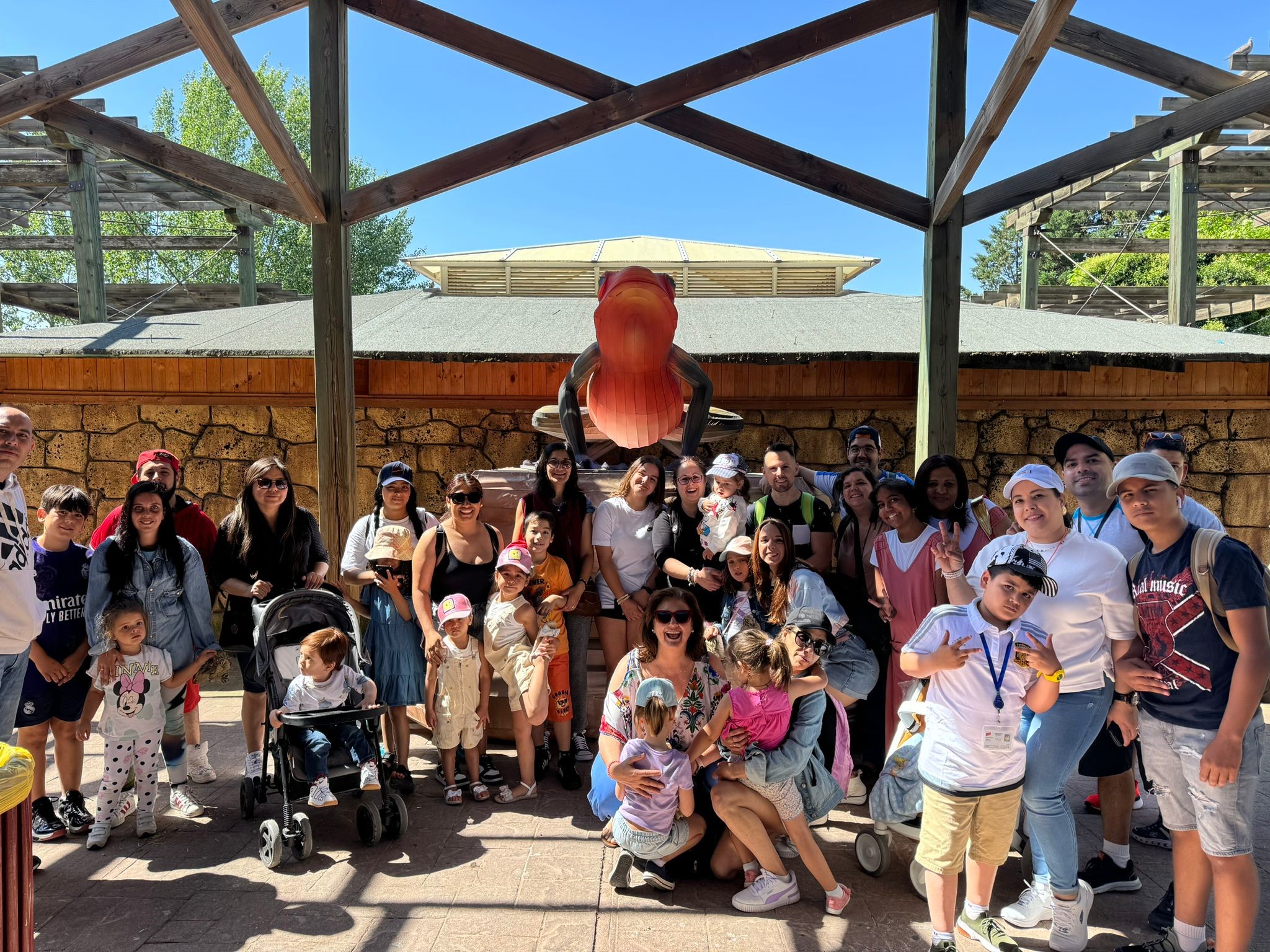 Visita de las familias de los Centros Familiares a Faunia en Madrid