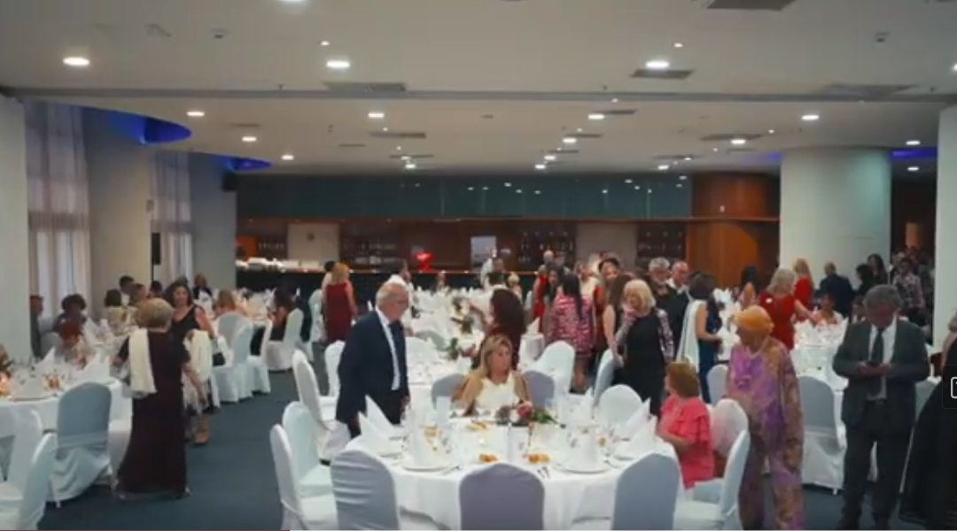 Agradecimientos a colaboradores y asistentes de la I Gala Solidaria en Benidorn a favor de los niñ@s de Benin