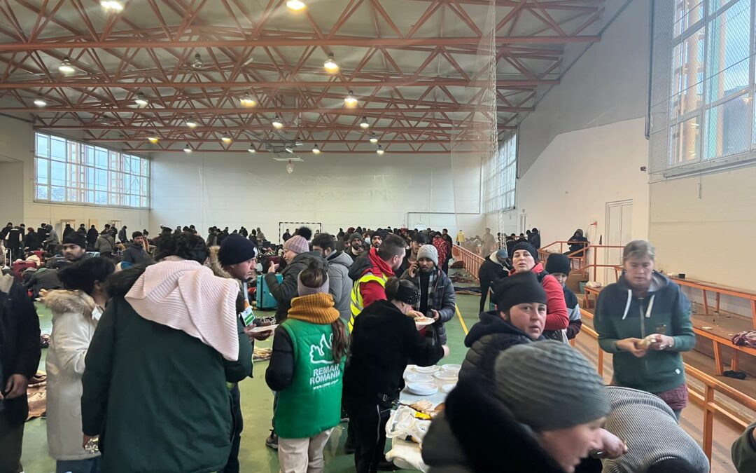 Instalación de una nueva carpa de ayuda alimentaria, ahora en Kiev – UCRANIA