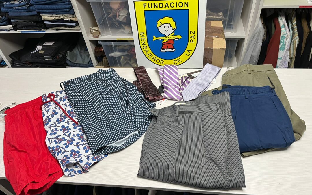 DONACIÓN DE ROPA DE YUSTI 1914 AL ROPERO SOLIDARIO DE MENSAJEROS DE LA PAZ