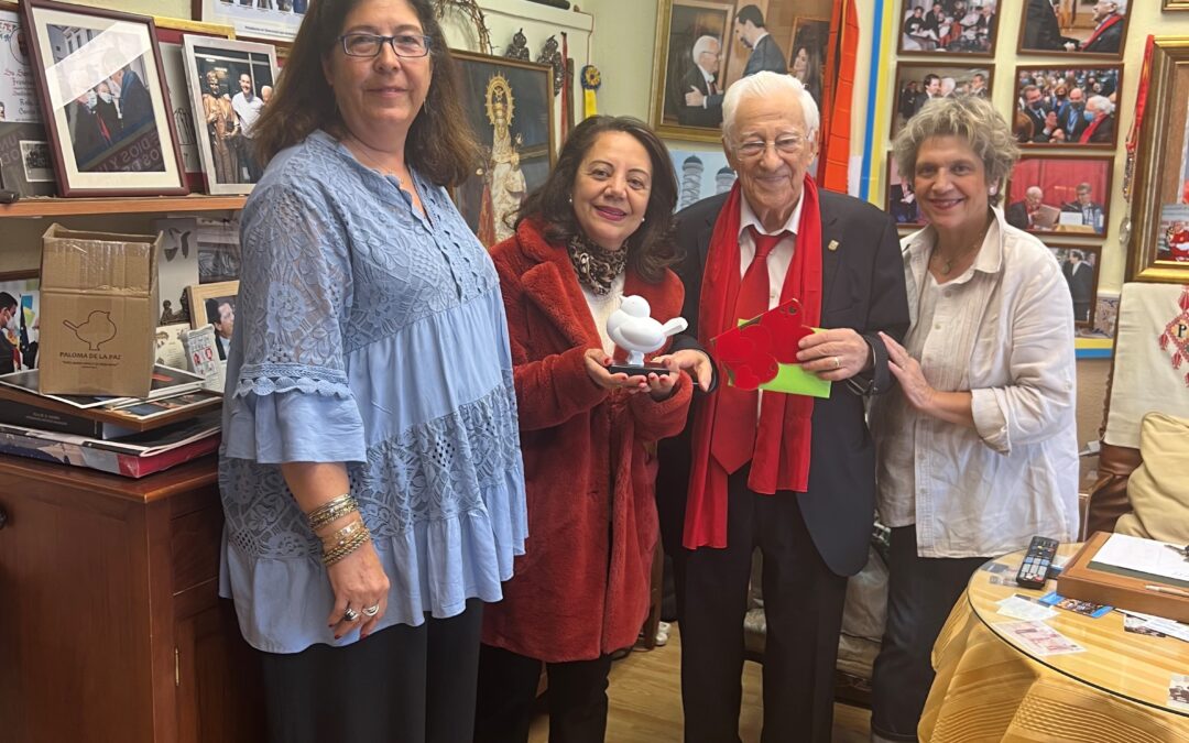Entrega del donativo del espectáculo solidario Gipsy Freestyl del bailarín Curro de Candela
