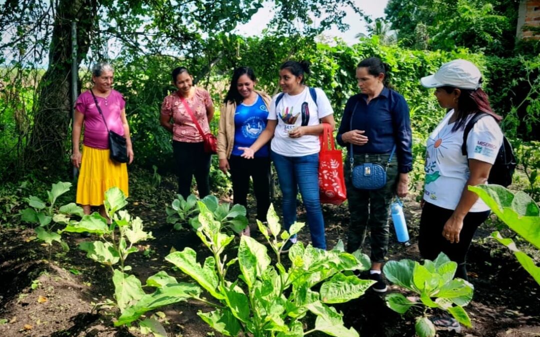 Escuela Agroecológica en la Comunidad Dimas Rodriguez en El Salvador