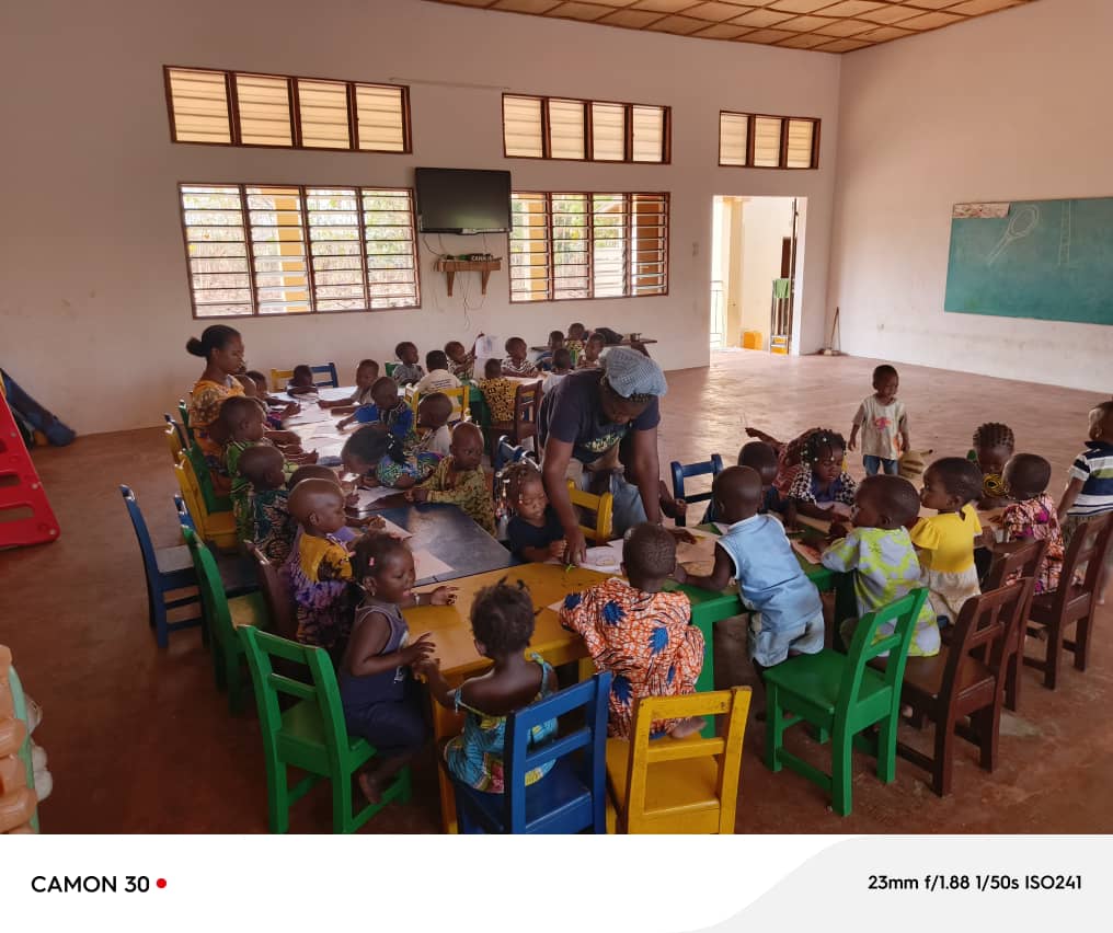 Centro de Día Infantil en Tanchengou, gracias a la colaboración del Congreso Vida después de la Vida