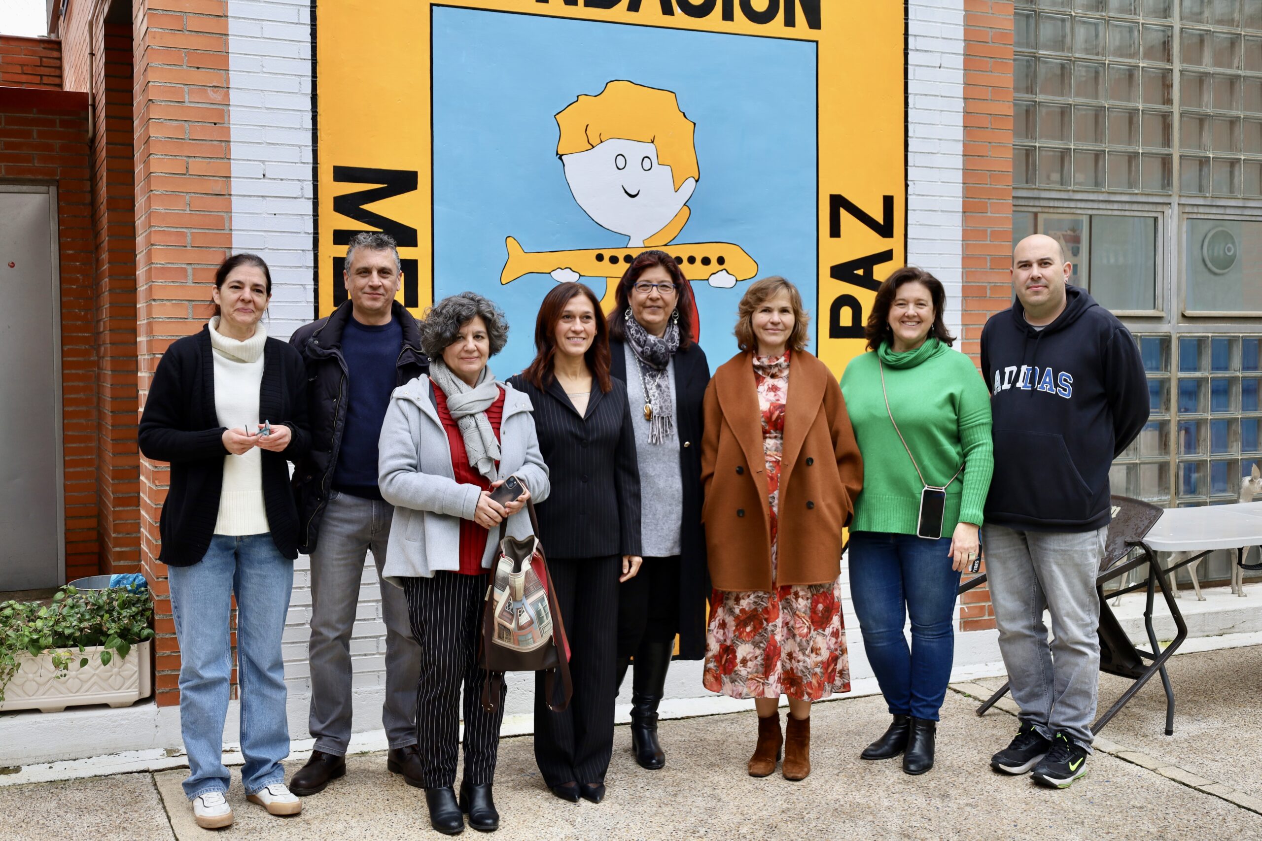 Visita de la Subdelegada del Gobierno en Madrid y de la Directora de Migración al Centro Familiar Mensajeros de la Paz El Pozo