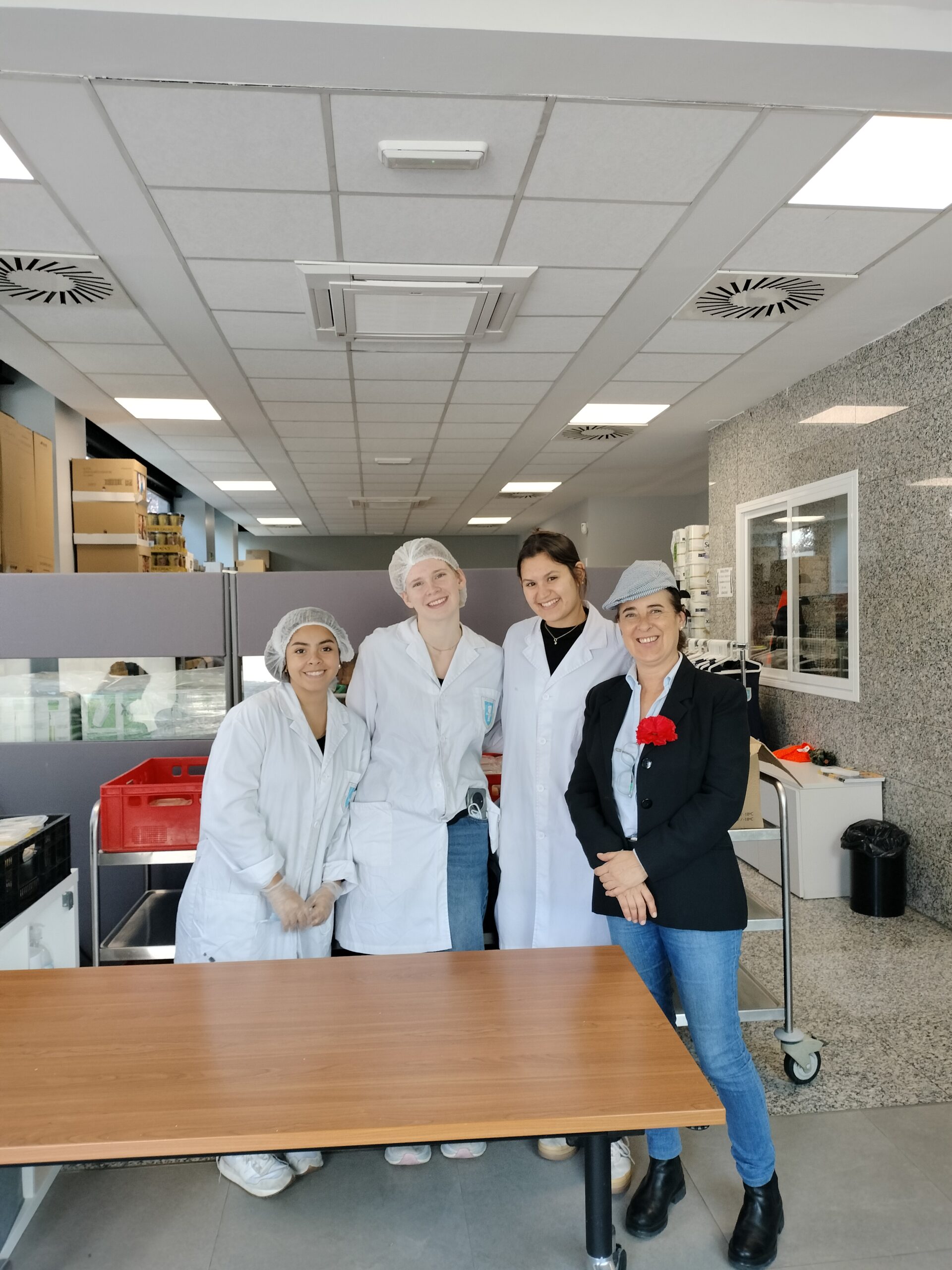 Colaboración de voluntariado de ISA by Wordstrides en el Centro Familiar Mensajeros de la Paz Villaverde