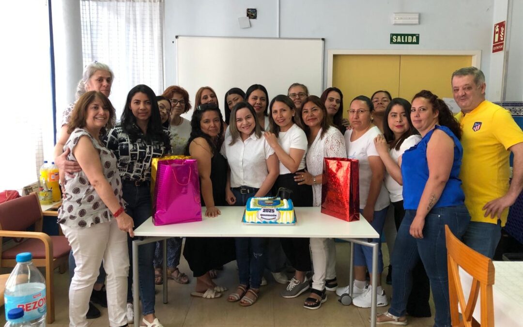 Finalización de la parte teórica de los cursos de atención sociosanitaria con certificado de profesionalidad en el Centro Familiar Mensajeros de la Paz El Pozo