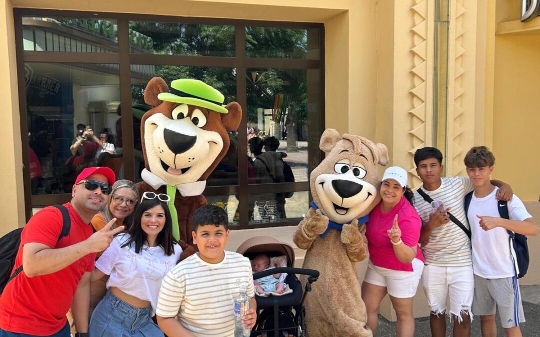Visita de familias de los centros del Pozo y Villaverde a PARQUE WARNER