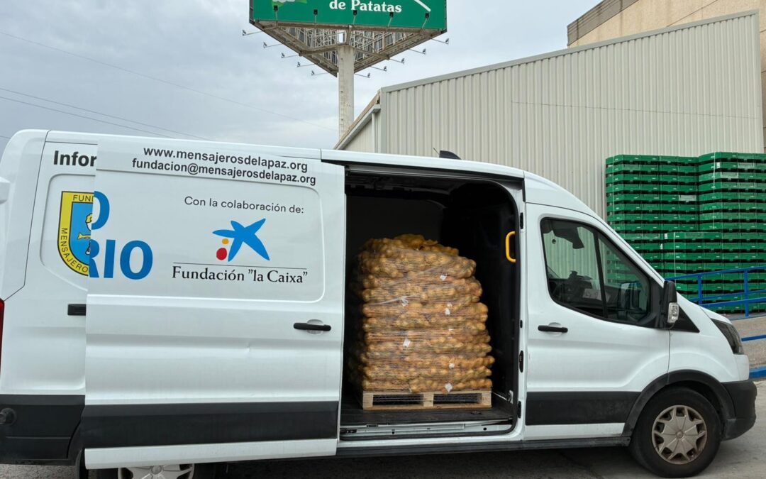Donación de Ibérica de Patatas para nuestros Centros Familiares
