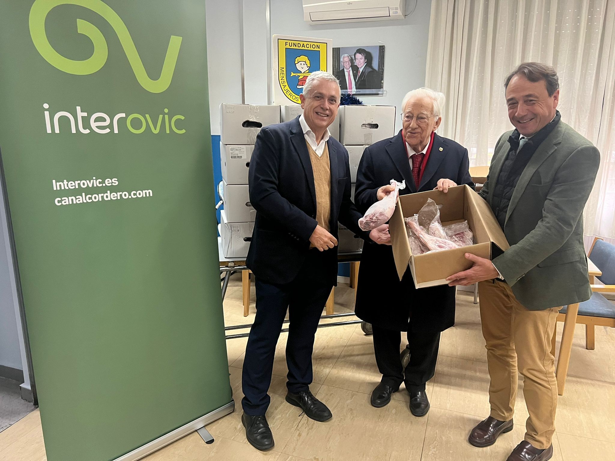 INTEROVIC Y MENSAJEROS DE LA PAZ SE UNEN PARA LLEVAR LA MAGIA DE LA NAVIDAD A FAMILIAS EN SITUACIÓN DE VULNERABILIDAD