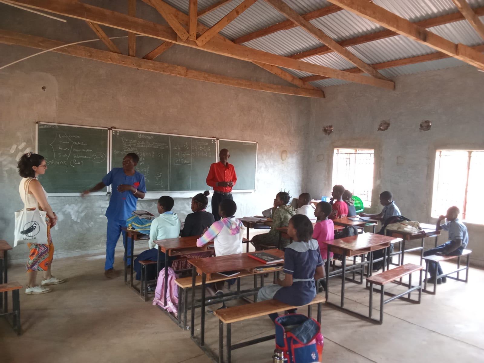 Finalización de la construcción de un nueva Aula en la Escuela de Chiseka en Malawi (África)