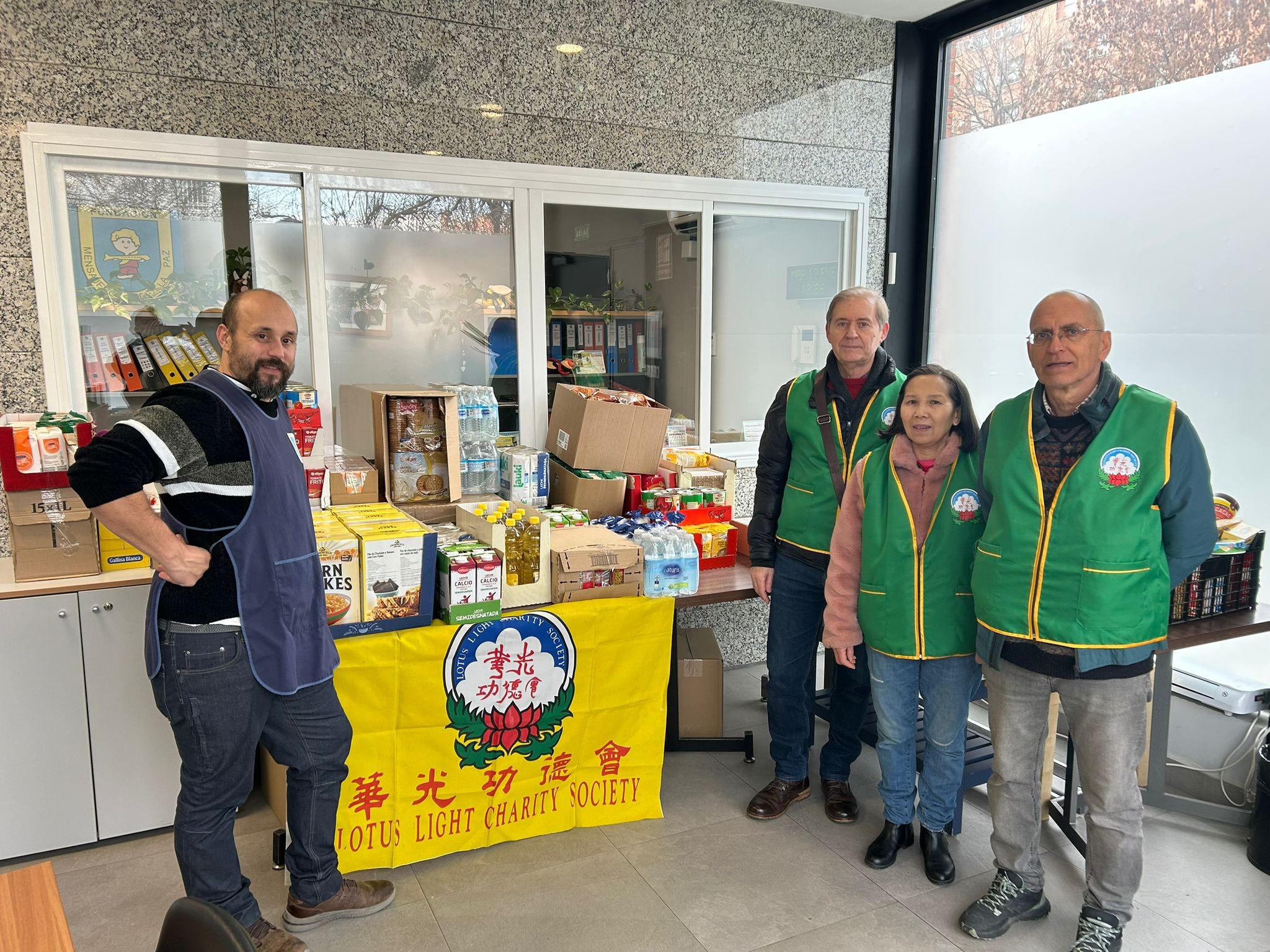Agradecimiento donación Lotus Charity Society al Centro Familiar Mensajeros de la Paz Villaverde