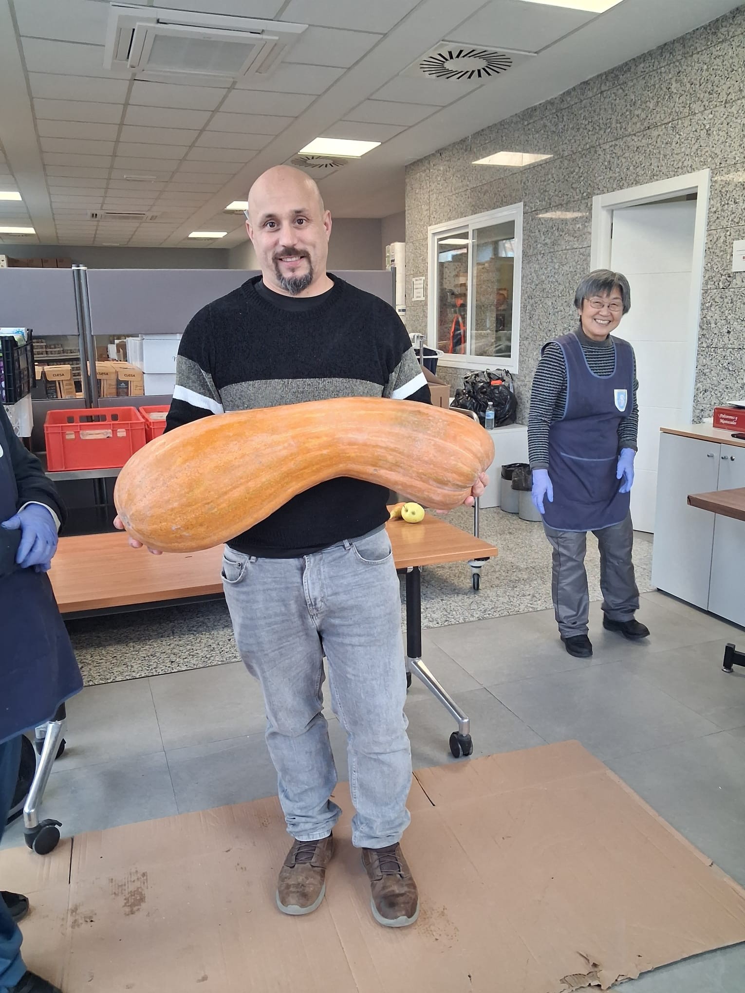 Agradecimiento al Centro Budista Mingzhao en el Barrio de Usera de Madrid – Lotus Ligth Charity