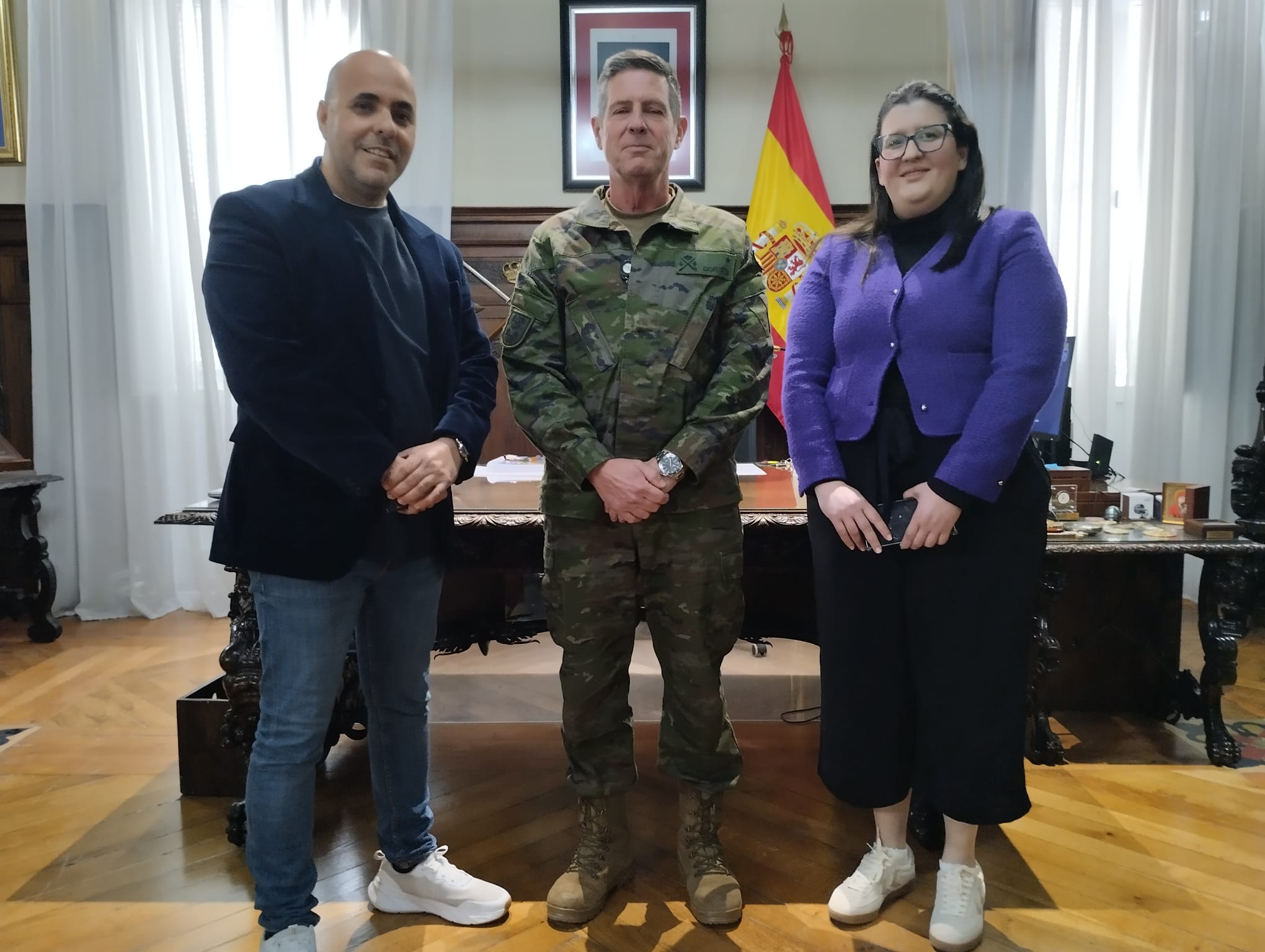 Encuentro con el Comandante General de Melilla