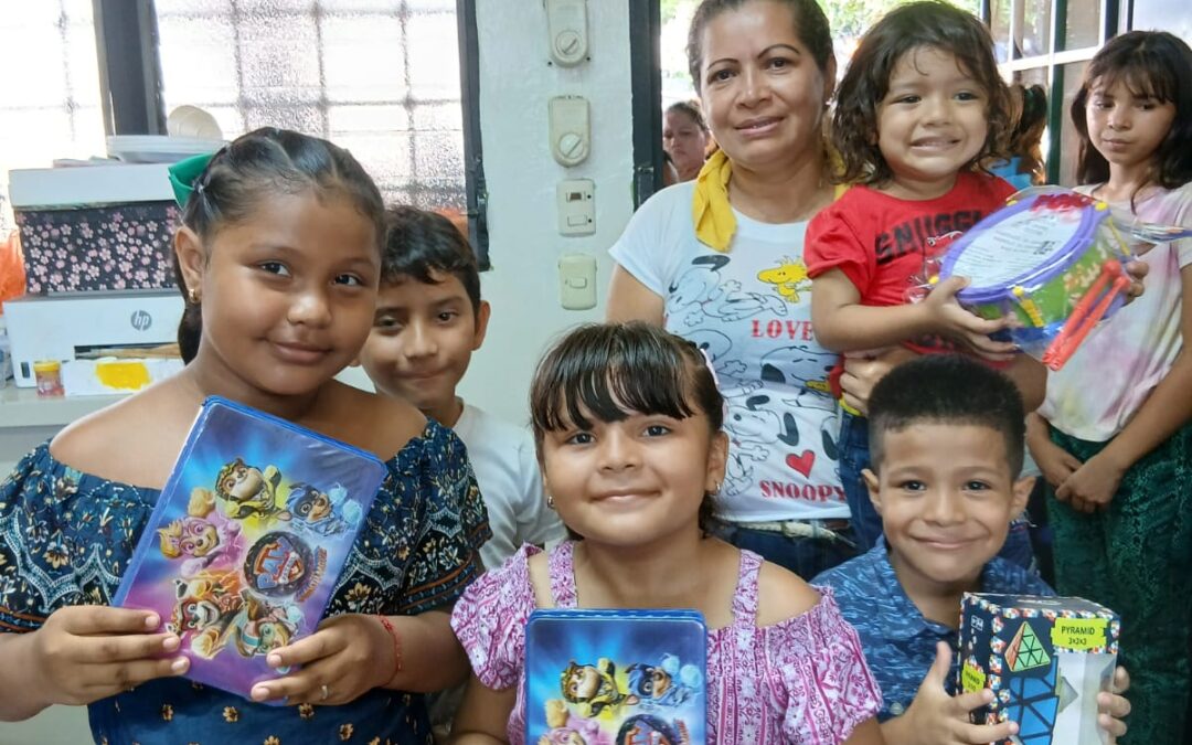 Agradecimiento a Fundación Crecer Jugando por la entrega de juguetes en Honduras