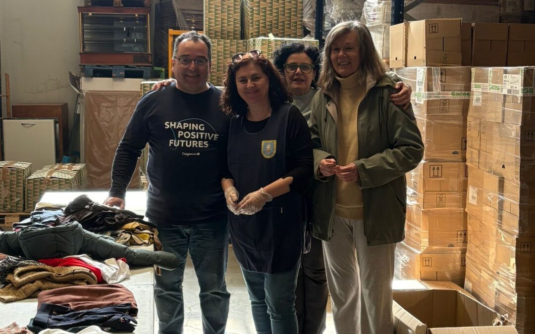 Agradecimiento voluntari@s Fundación Capgemini por su trabajo en la clasificación de prendas para el Ropero Solidario