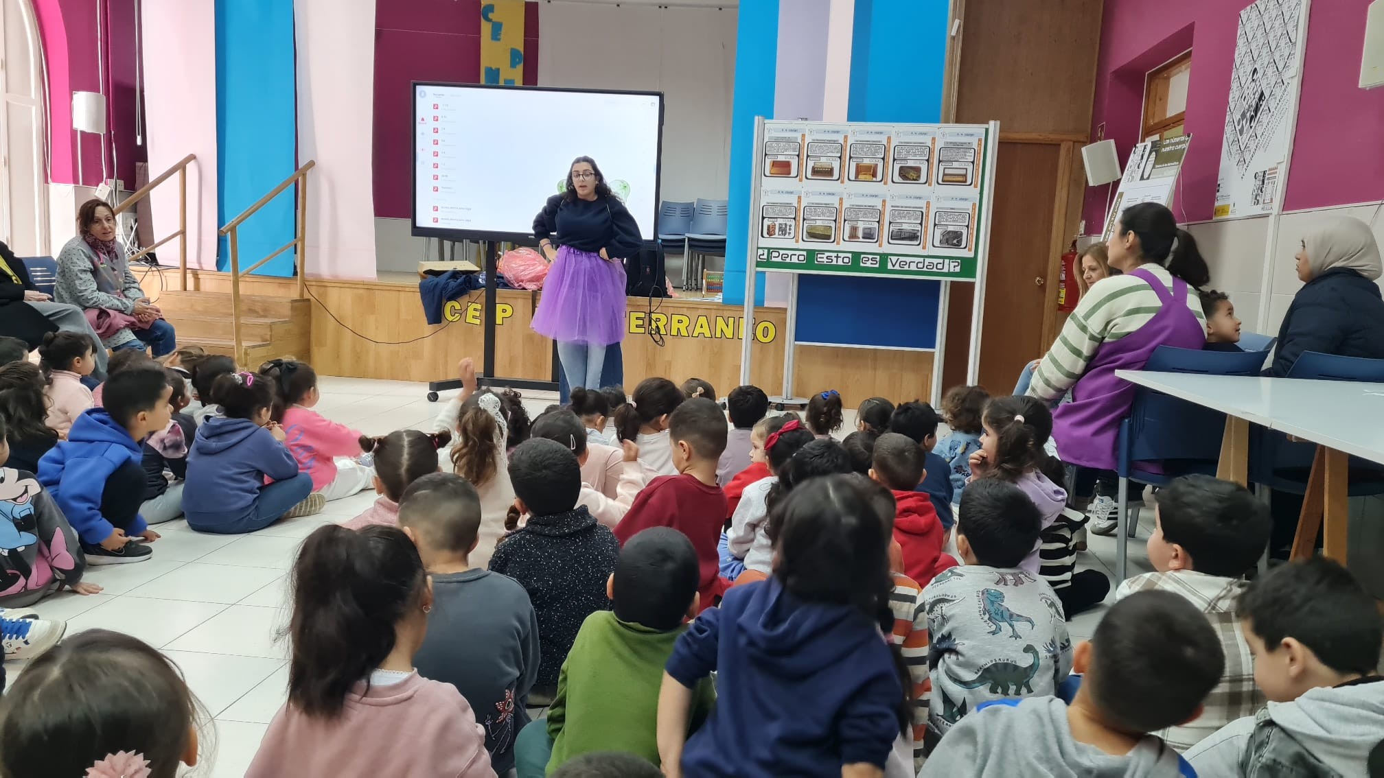 Taller de Mensajeros de la Paz Melilla en el Colegio Mediterráneo