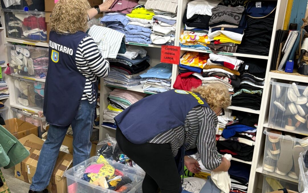 Comienza el reparto de ropa de verano en el Ropero Solidario