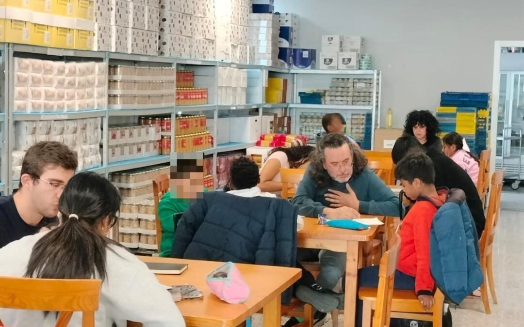 Continuamos con el programa de apoyo escolar en el Centro Familiar Mensajeros de la Paz Villaverde